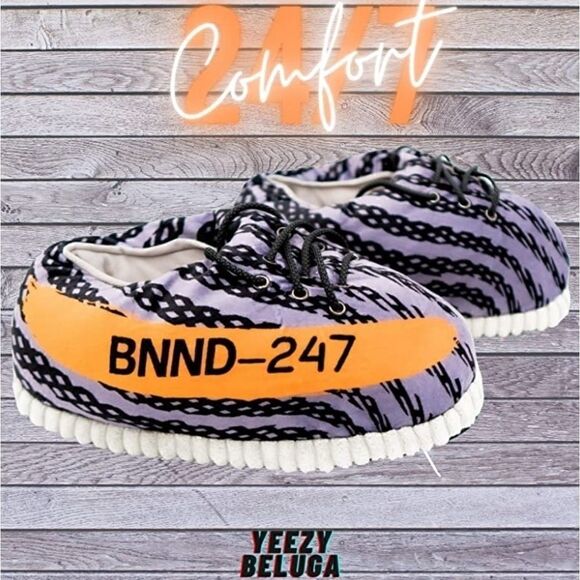 Style Plush Slippers - Picture 1 of 3